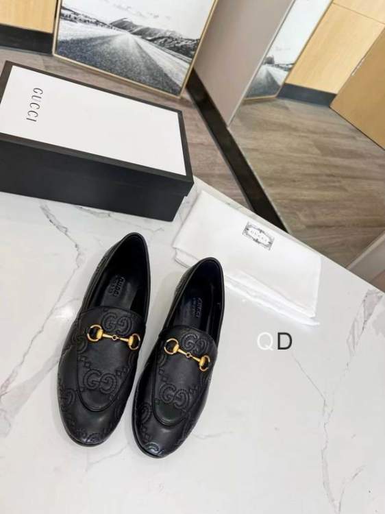 Picture of Gucci Shoes _SKUGuccisz35-42GDT01595965